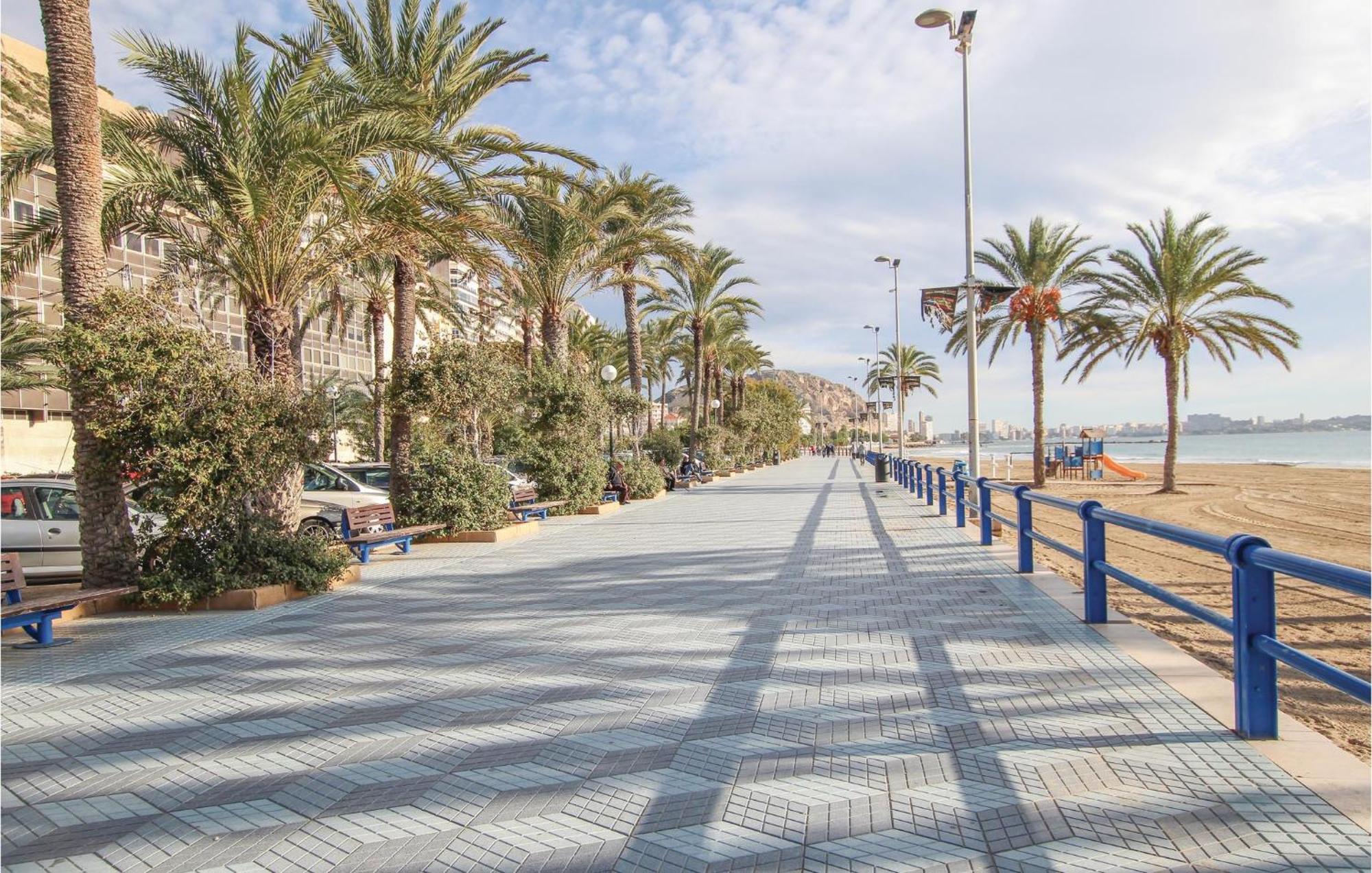 3 Bedroom Gorgeous Apartment In Alicante Esterno foto